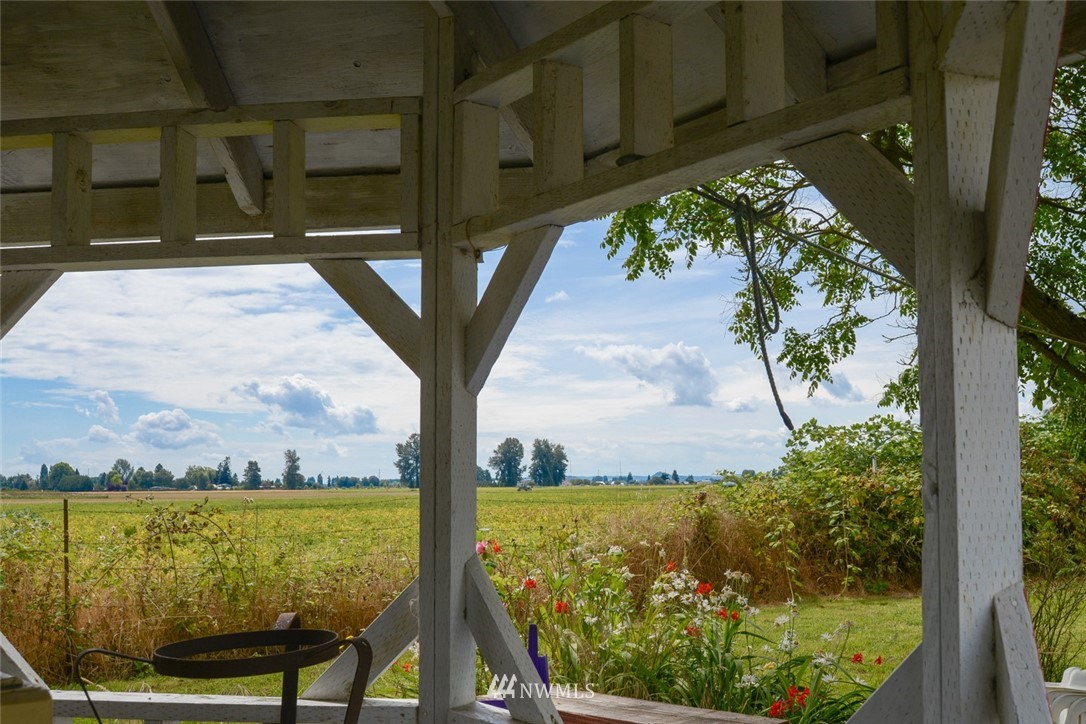 13392 Avon Allen Road Mount Vernon, WA 98273 - Photo 15 of 40 a view of lake from a balcony