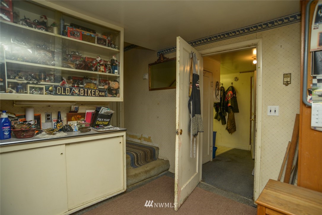 13392 Avon Allen Road Mount Vernon, WA 98273 - Photo 23 of 40 a room with storage and utility