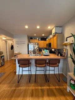 $3,250 | 1642 West Fletcher Street, Unit 1, Chicago, IL 60657