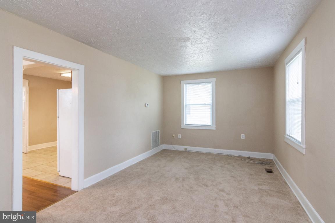 145 Osborn Road Aberdeen, MD 21001 - Photo 4 of 38 Living room with new carpet !