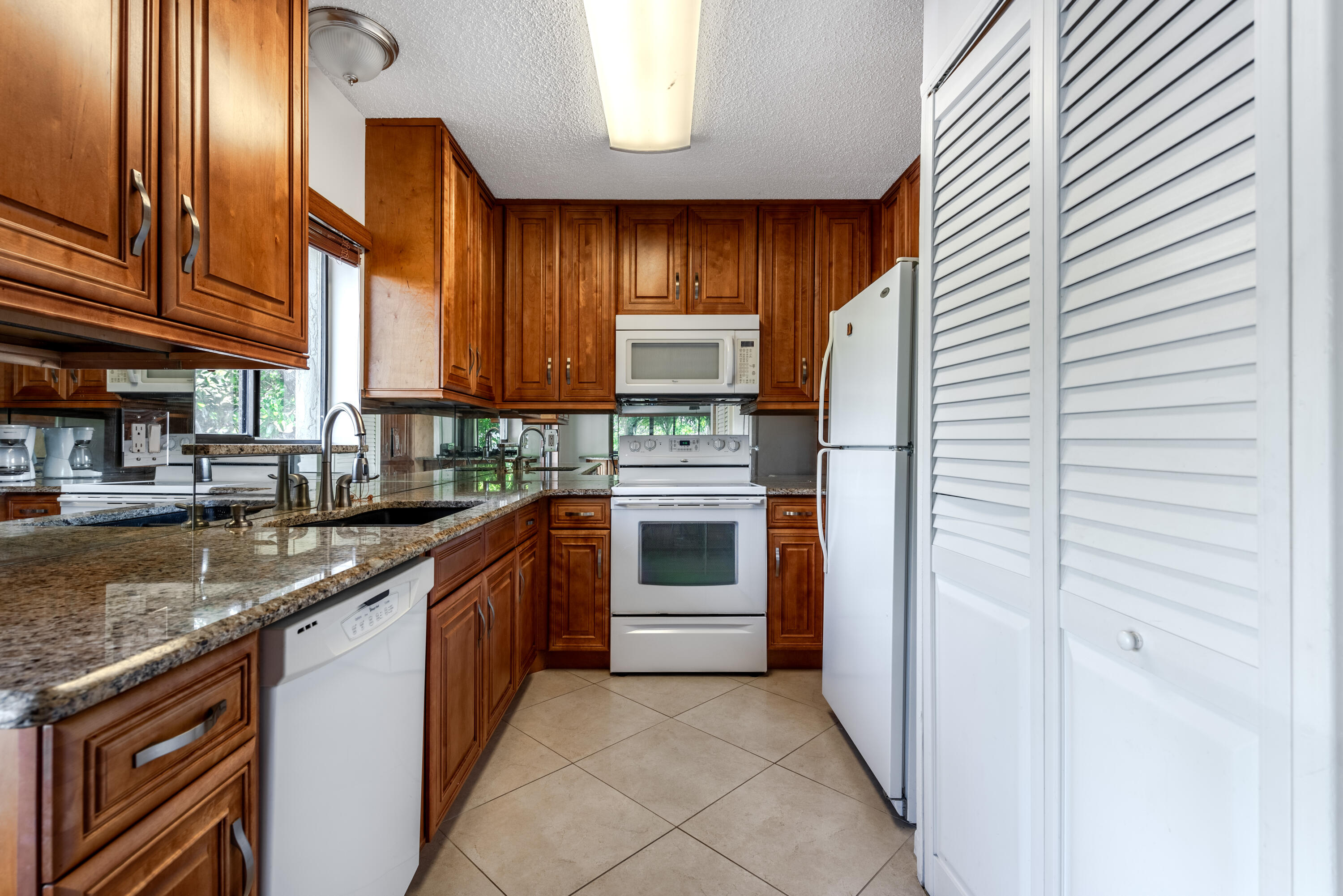 159 Northwest 70th Street, Unit 614 Boca Raton, FL 33487 - Photo 15 of 37 159 NW 70th St. #614-10