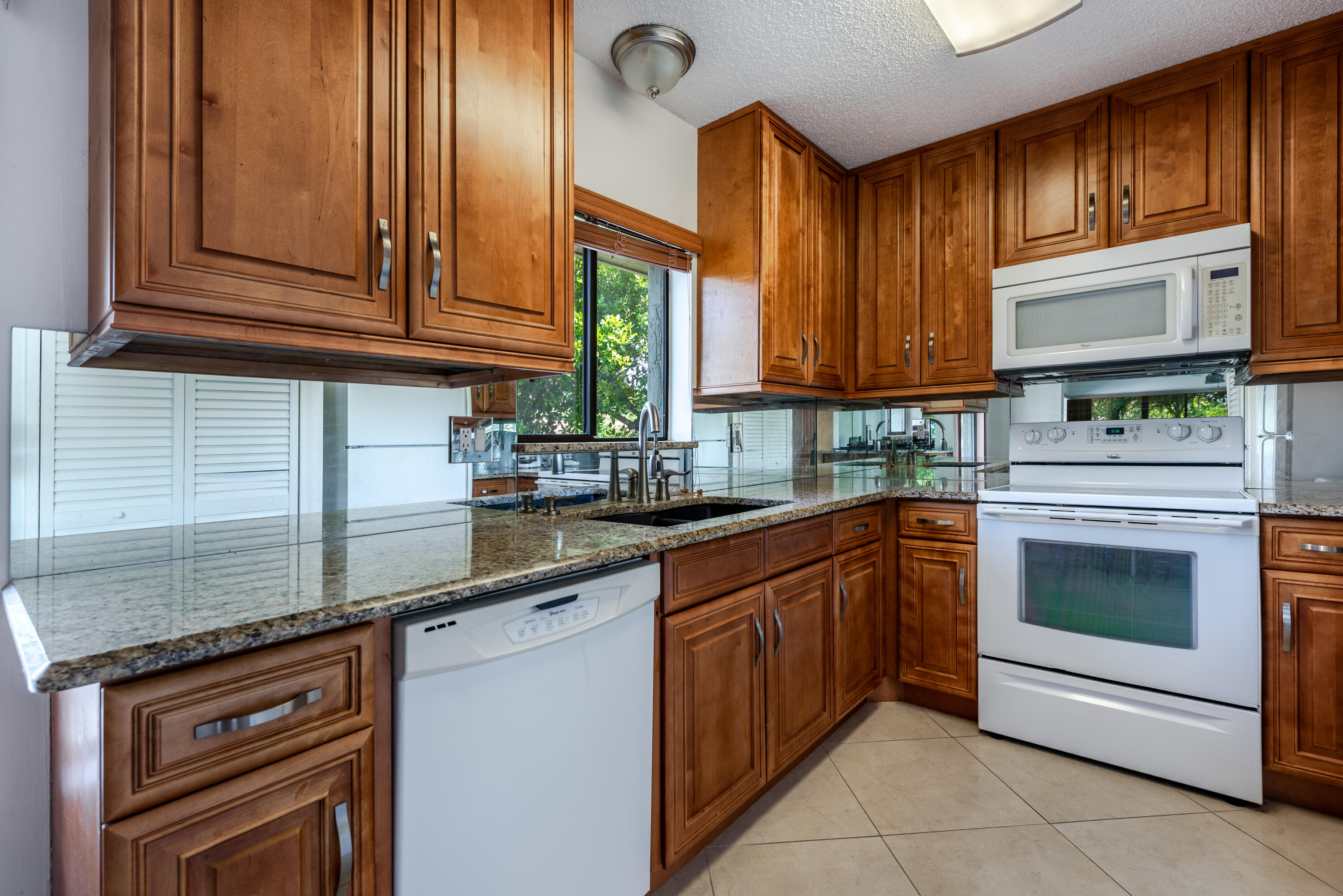 159 Northwest 70th Street, Unit 614 Boca Raton, FL 33487 - Photo 16 of 37 159 NW 70th St. #614-11