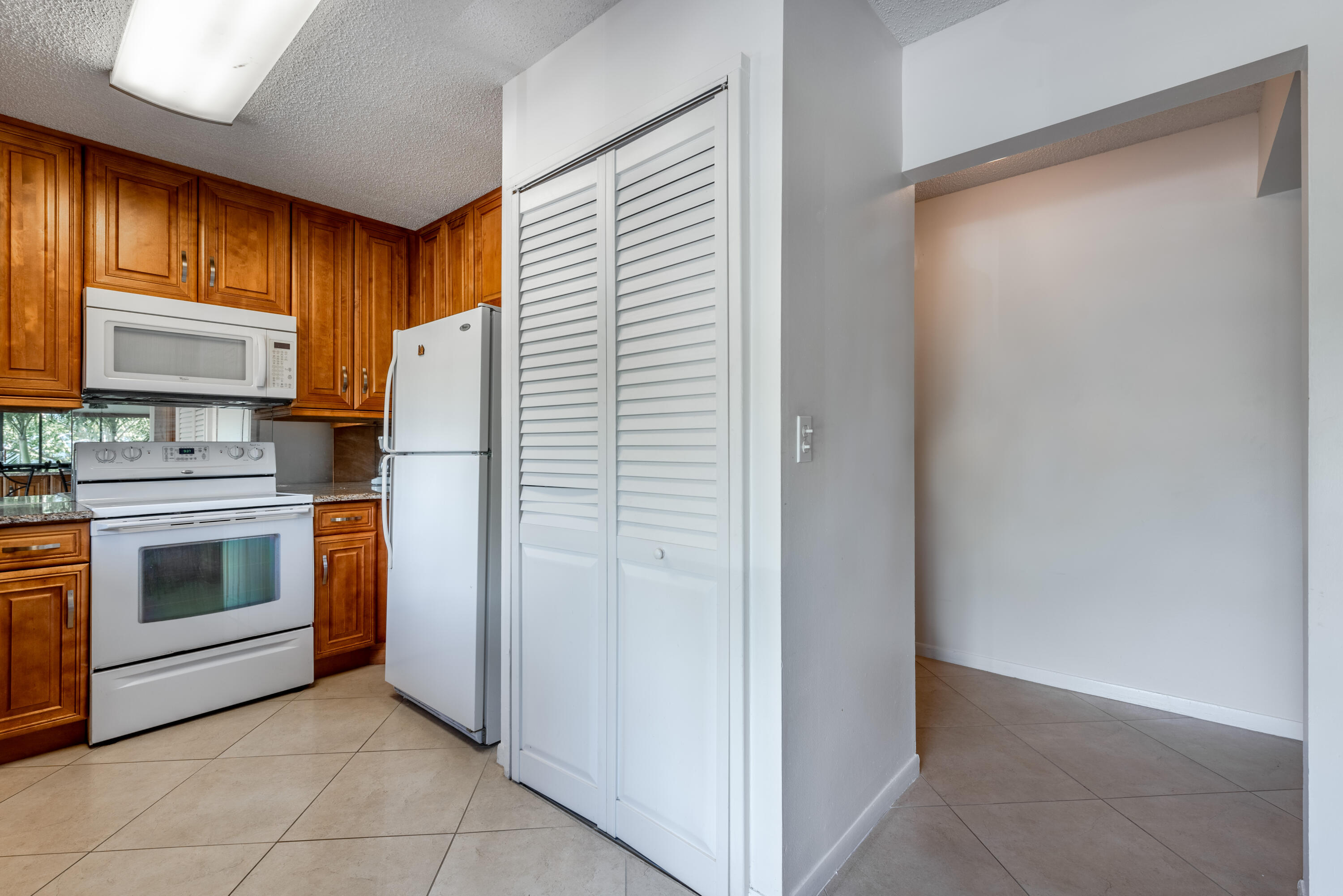 159 Northwest 70th Street, Unit 614 Boca Raton, FL 33487 - Photo 17 of 37 159 NW 70th St. #614-12