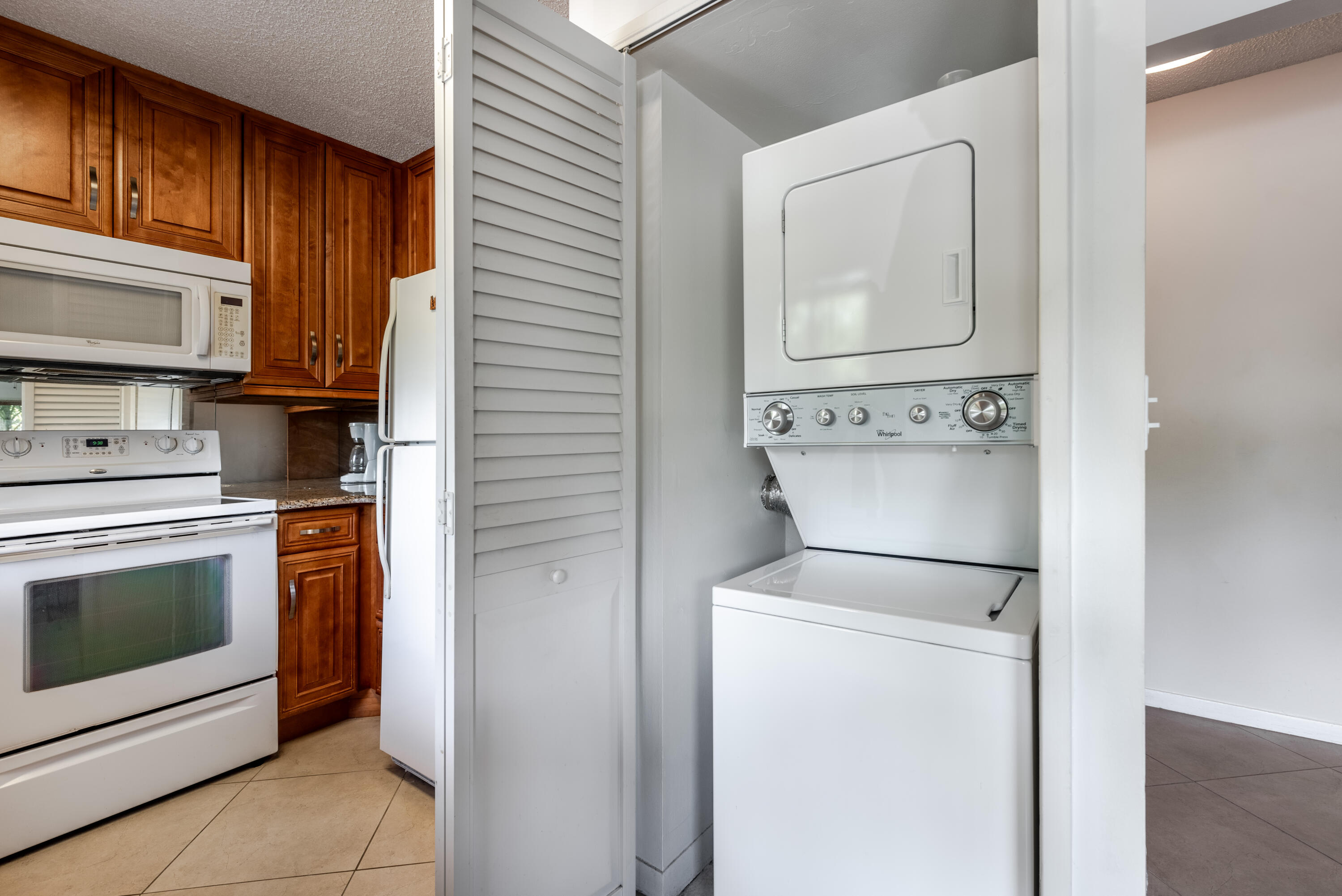 159 Northwest 70th Street, Unit 614 Boca Raton, FL 33487 - Photo 18 of 37 159 NW 70th St. #614-13