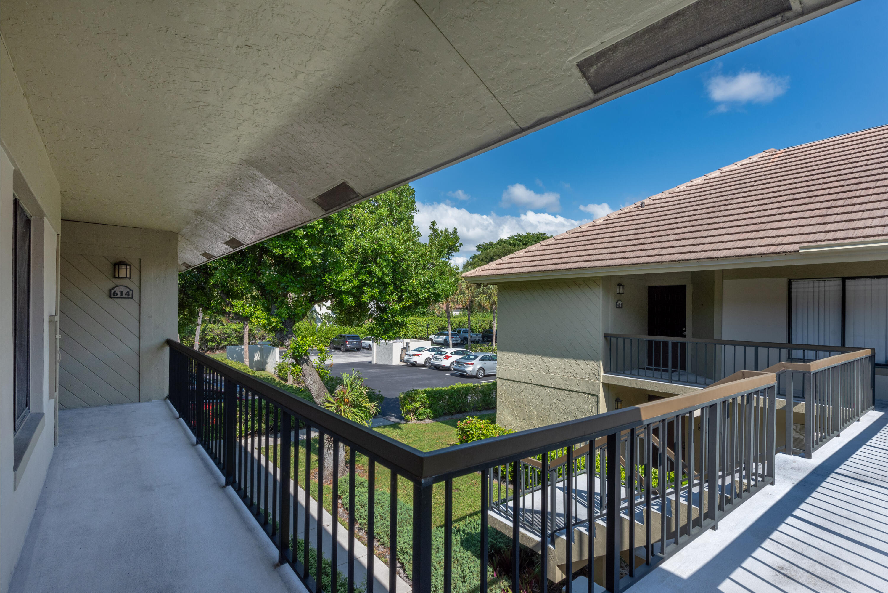 159 Northwest 70th Street, Unit 614 Boca Raton, FL 33487 - Photo 5 of 37 159 NW 70th St. #614-4