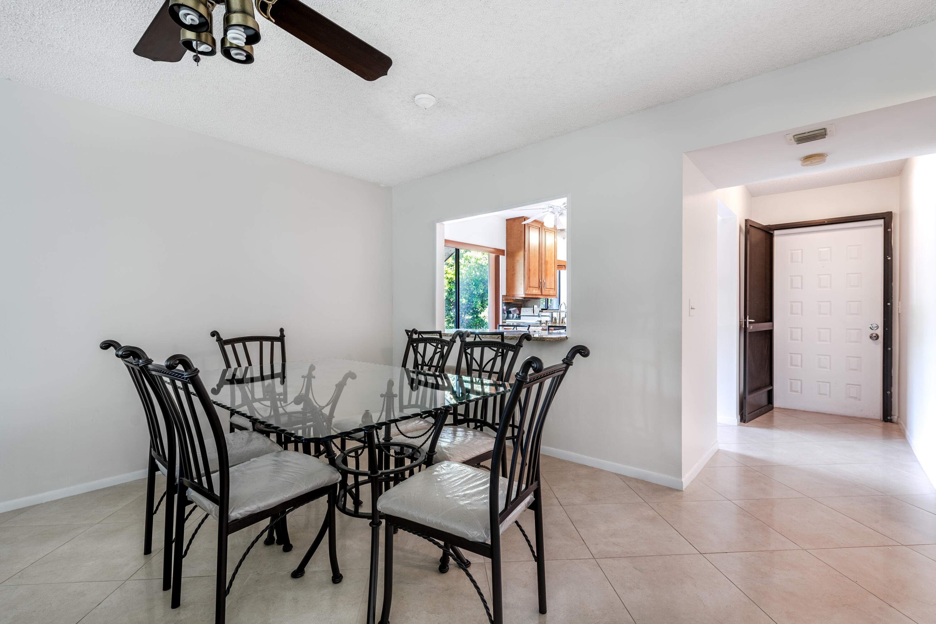 159 Northwest 70th Street, Unit 614 Boca Raton, FL 33487 - Photo 9 of 37 159 NW 70th St. #614-17