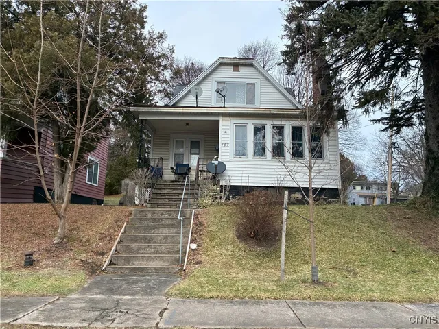 $159,900 | 107 Oak Place, Syracuse, NY 13203