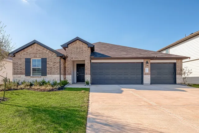 $2,600 | 2914 Bur Landing Lane, Rosenberg, TX 77469