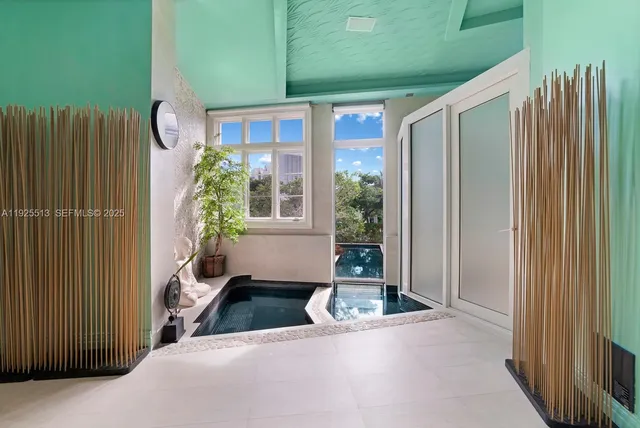 a view of walk in closet