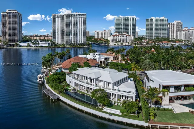 $18,900,000 | 142 South Island Road, Golden Beach, FL 33160