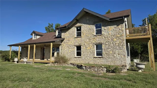 $435,000 | 17718 East 1700th Road, Lacygne, KS 66040