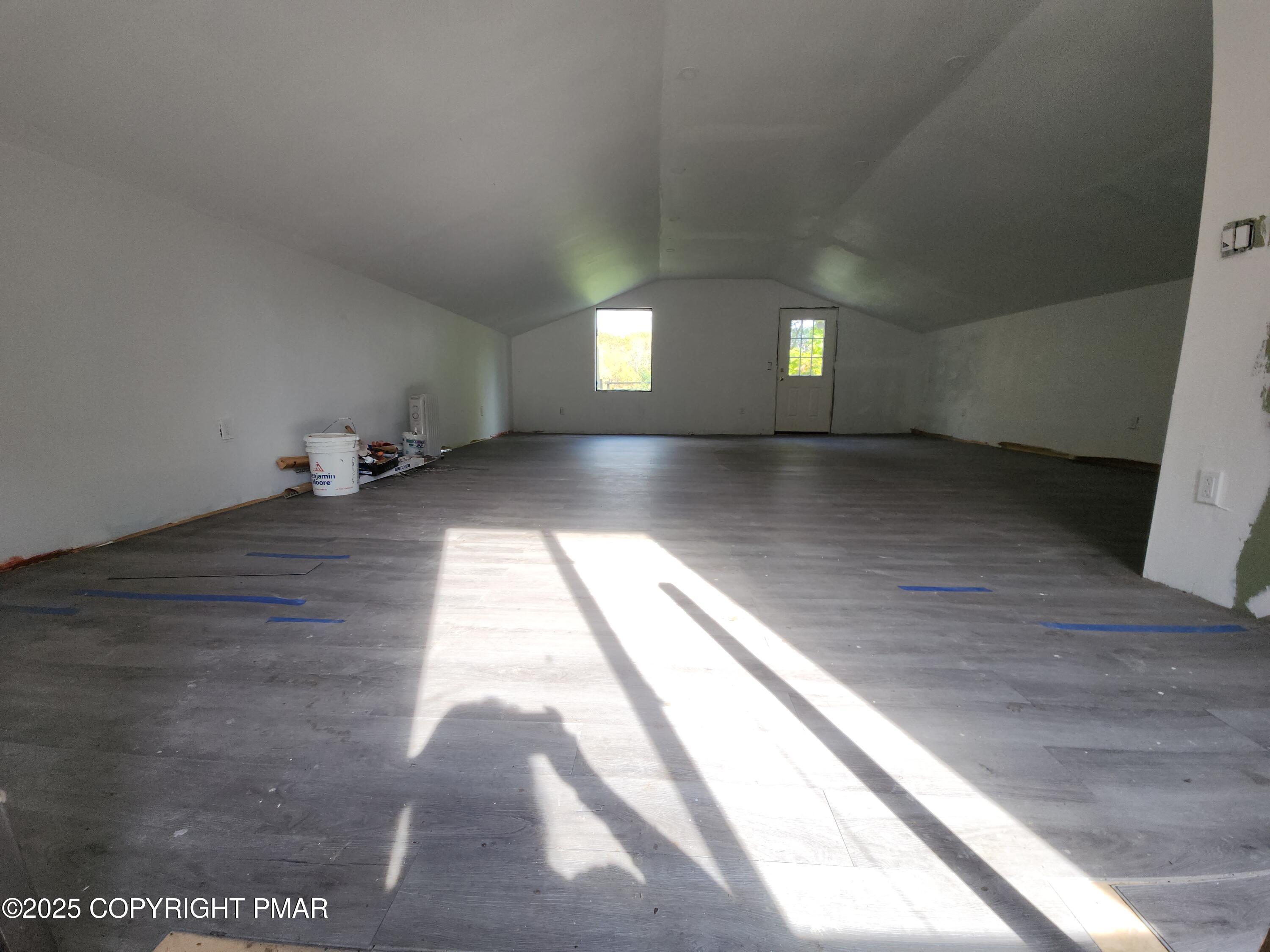 280 Coolbaugh Road East Stroudsburg, PA 18302 - Photo 33 of 40 a view of an empty room and window