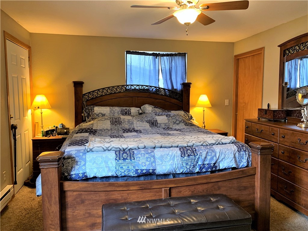 18819 Crescent Drive Southwest Rochester, WA 98579 - Photo 11 of 24 Gallery Image 11