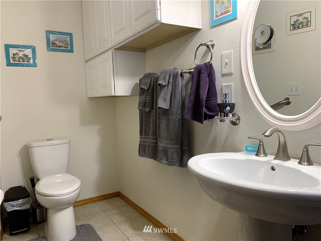18819 Crescent Drive Southwest Rochester, WA 98579 - Photo 12 of 24 Gallery Image 12