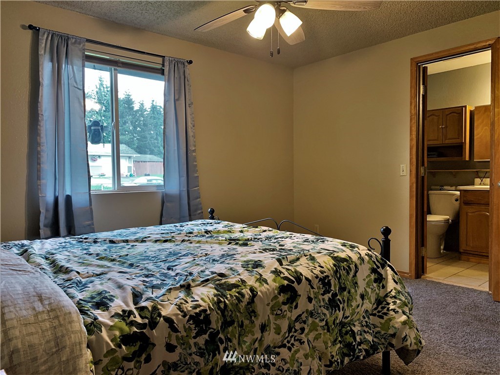18819 Crescent Drive Southwest Rochester, WA 98579 - Photo 15 of 24 Gallery Image 15