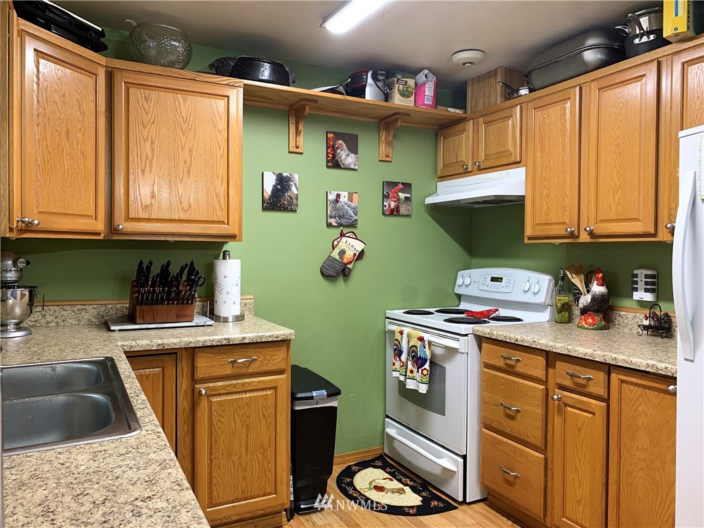 18819 Crescent Drive Southwest Rochester, WA 98579 - Photo 8 of 24 Gallery Image 8