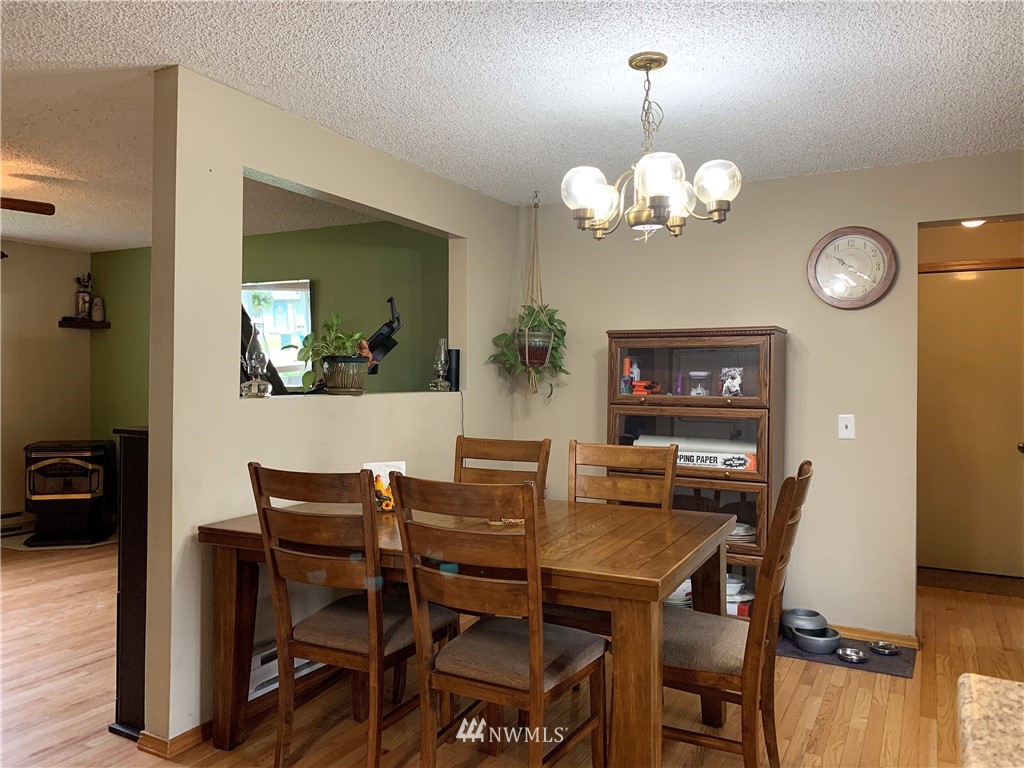 18819 Crescent Drive Southwest Rochester, WA 98579 - Photo 10 of 24 Gallery Image 10