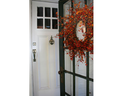 7 Perkins Street Stoneham, MA 02180 - Photo 3 of 29 Gallery Image 3
