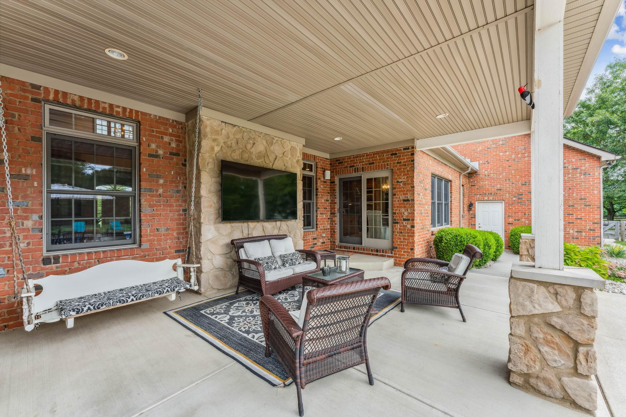 8242 Dustin Road Galena, OH 43021 - Photo 68 of 111 Back Patio area