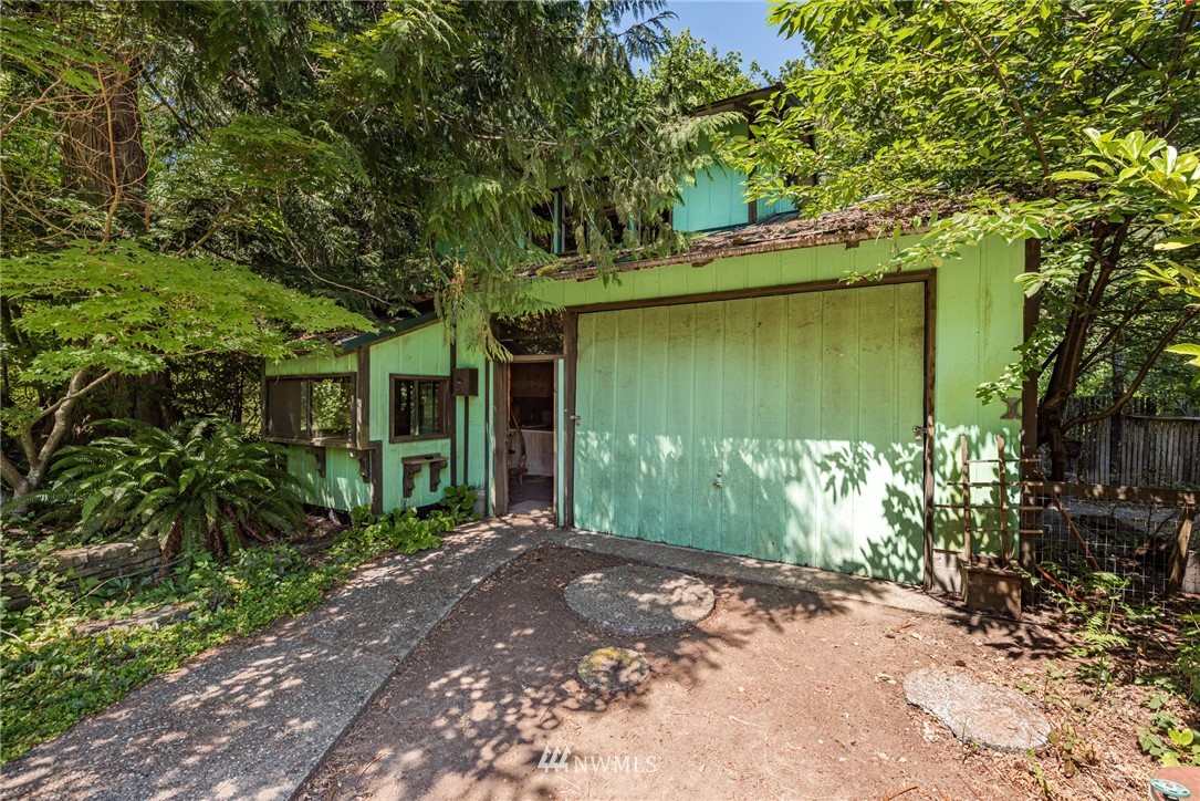 3000 Dan Kelly Road Port Angeles, WA 98363 - Photo 1 of 27 Gallery Image 1
