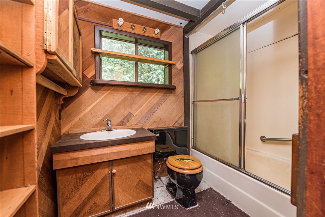 3000 Dan Kelly Road Port Angeles, WA 98363 - Photo 15 of 27 Gallery Image 15