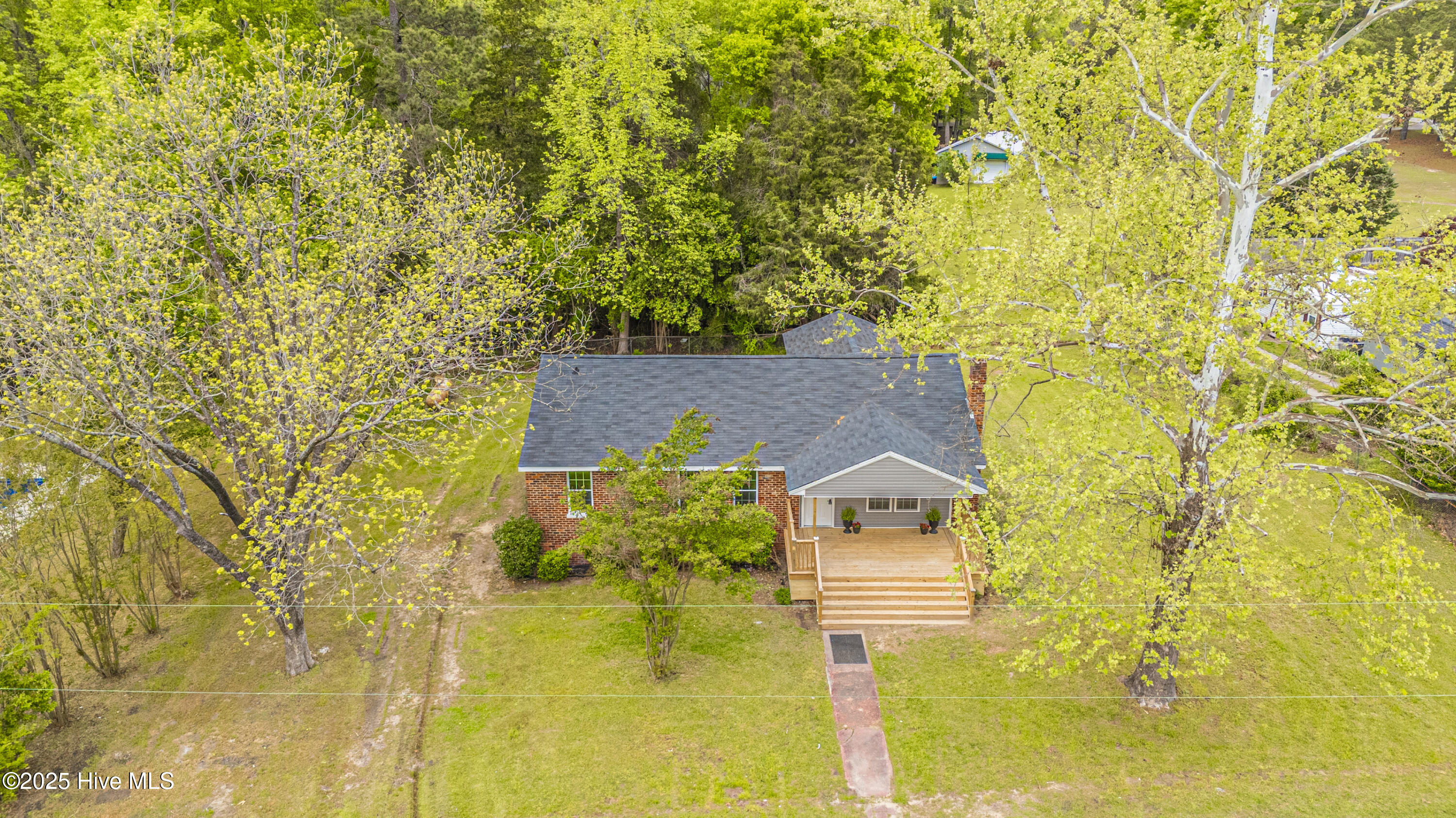 119 Camelot Drive Rockingham, NC 28379 - Photo 49 of 54 DJI_20250415151258_0009_D