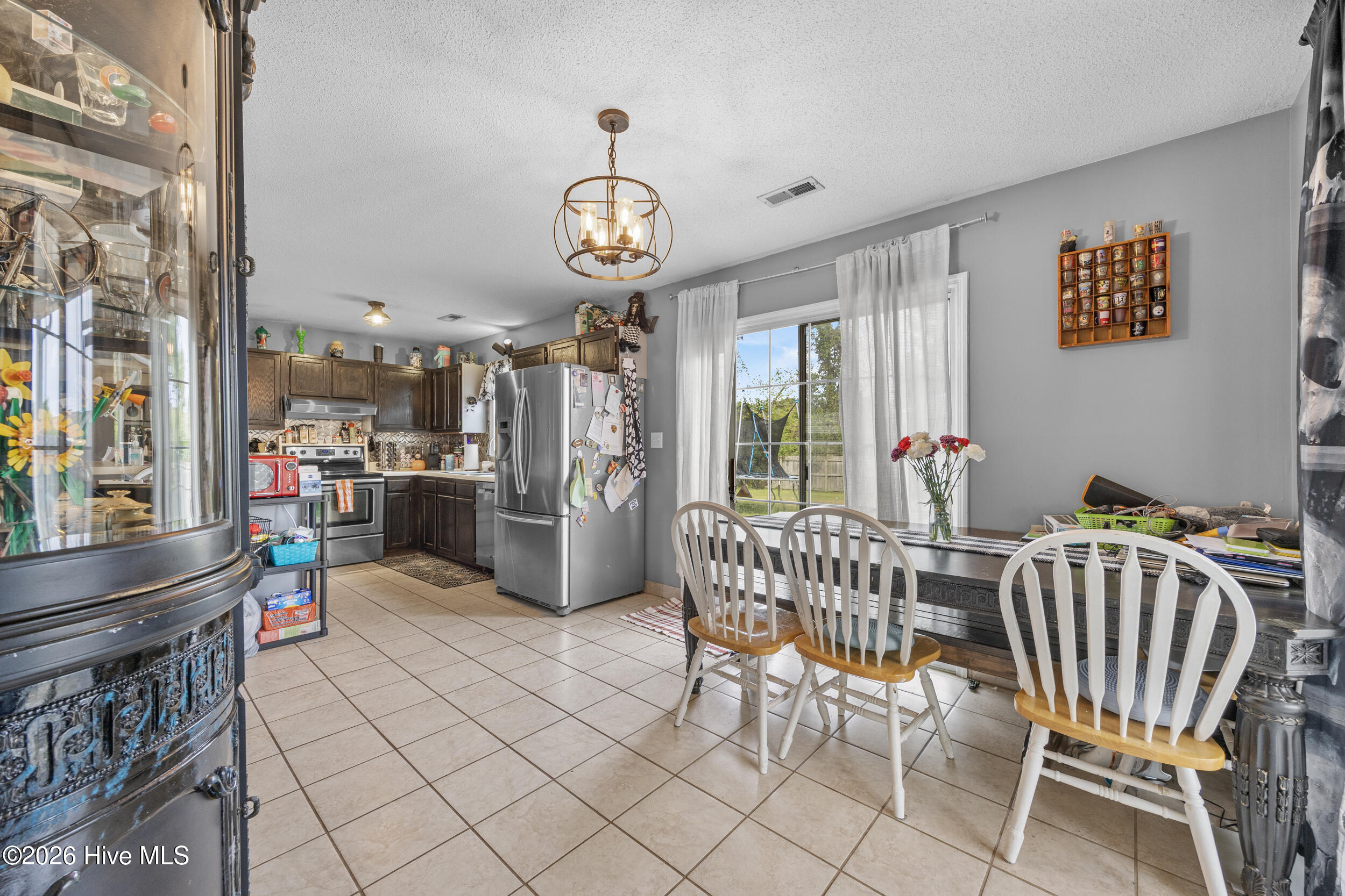 266 Parnell Road Hubert, NC 28539 - Photo 13 of 33 20_dining area