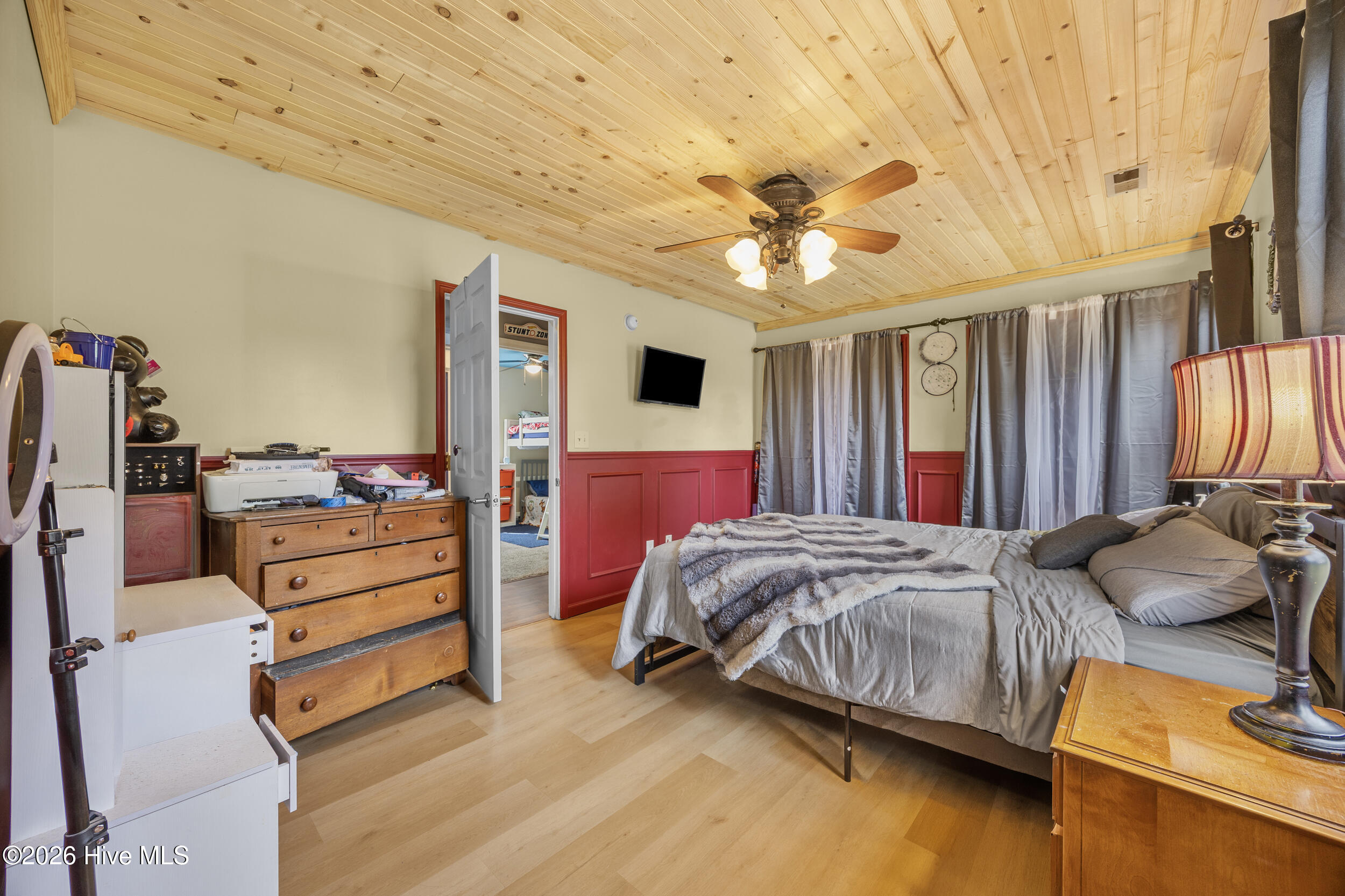 266 Parnell Road Hubert, NC 28539 - Photo 17 of 33 14_bedroom