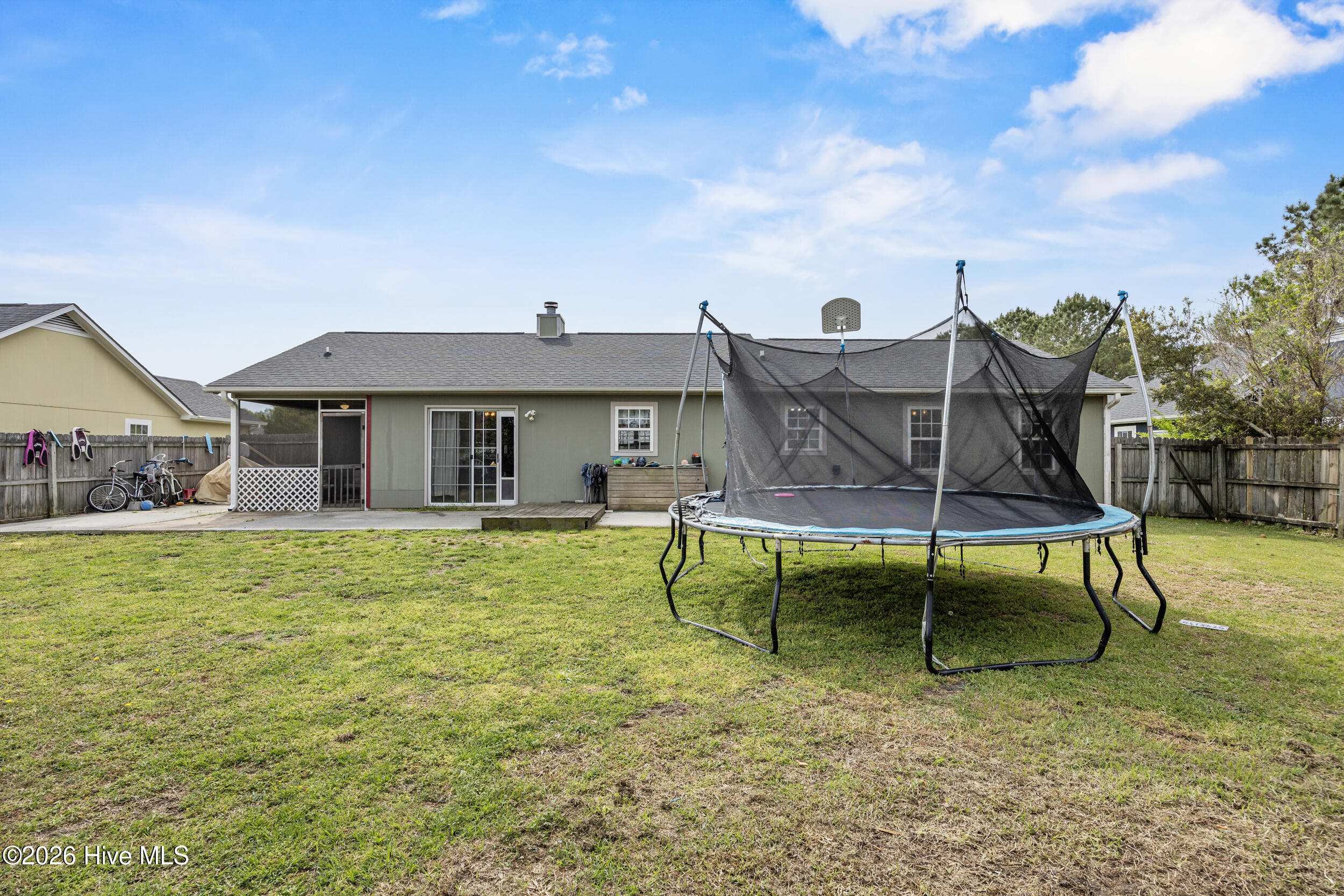 266 Parnell Road Hubert, NC 28539 - Photo 28 of 33 31_back exterior