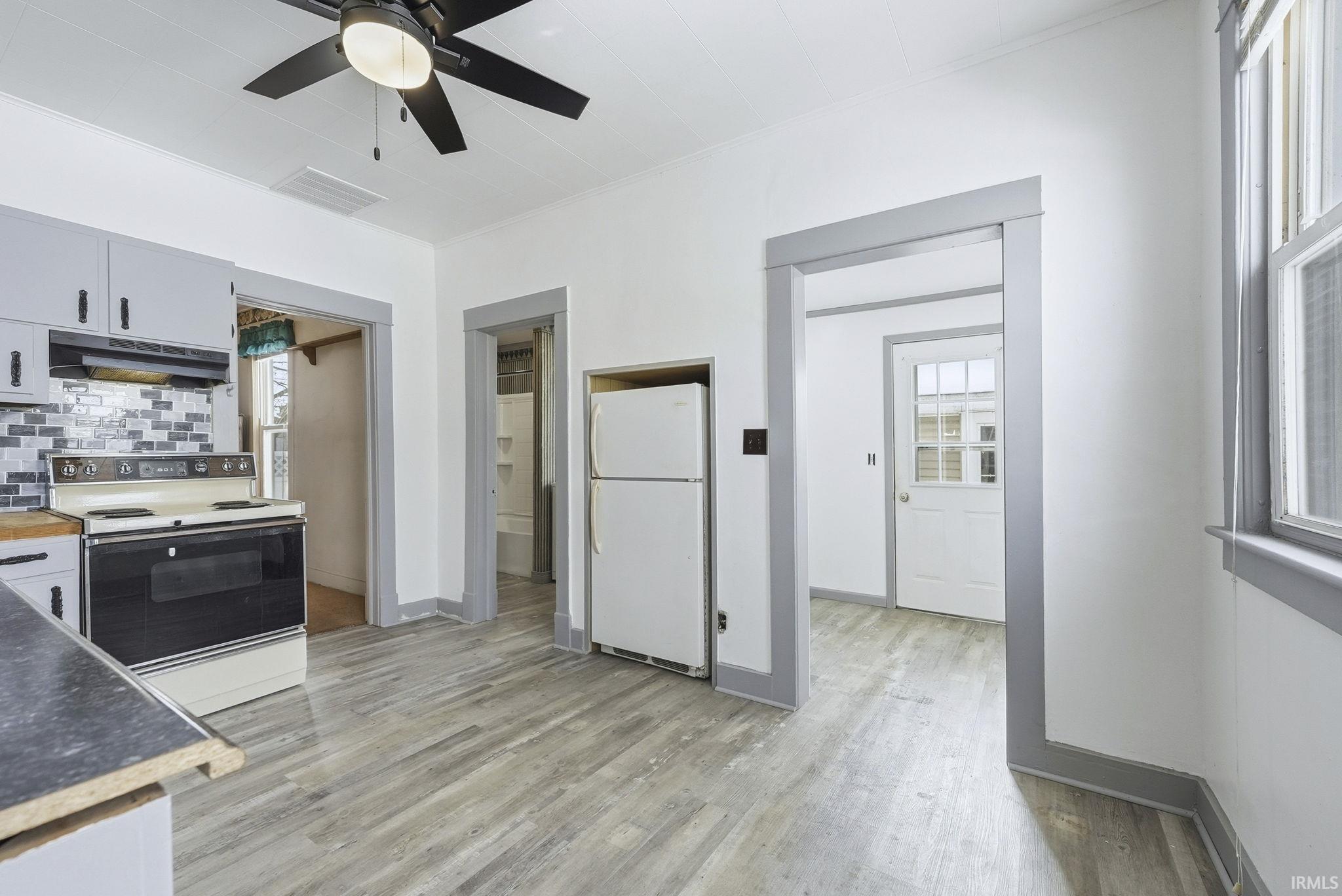 515 South Bennett Street Bluffton, IN 46714 - Photo 23 of 33