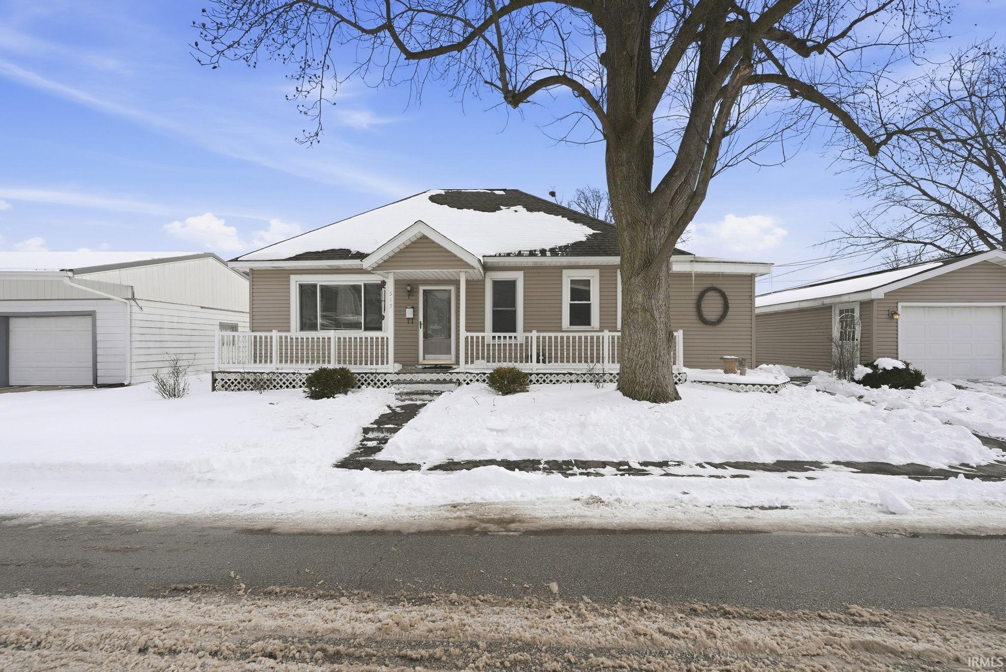 515 South Bennett Street Bluffton, IN 46714 - Photo 4 of 33