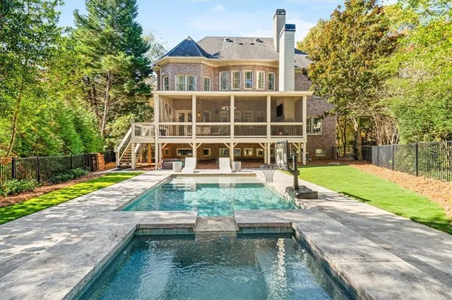 $2,075,000 | 3283 Stratfield Drive Northeast, Brookhaven, GA 30319