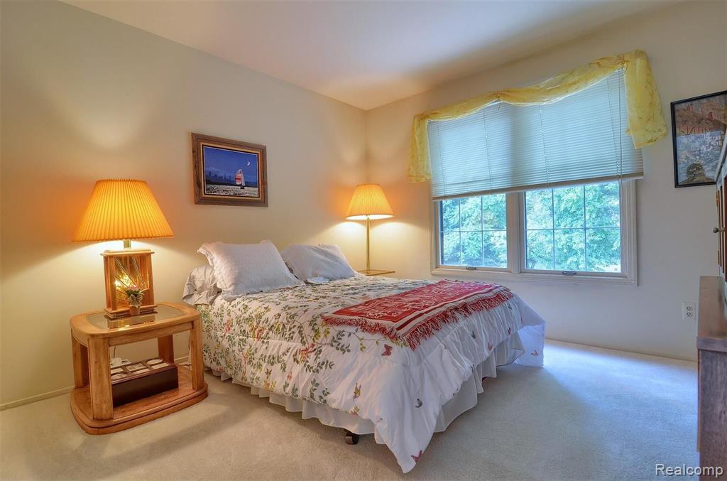 1237 Sandy Ridge Drive Rochester Hills, MI 48306 - Photo 27 of 35