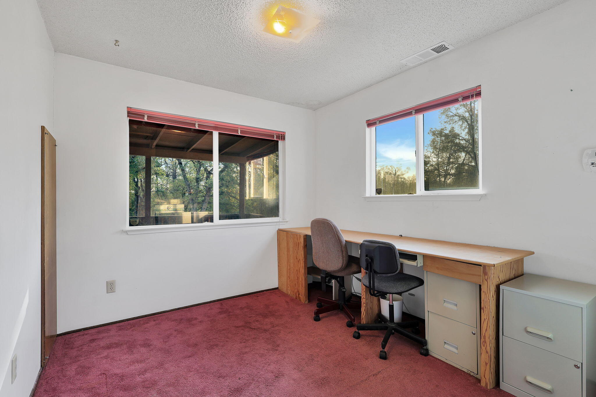 4800 Blackhawk Road Redding, CA 96001 - Photo 15 of 32 4800 Blackhawk Rd