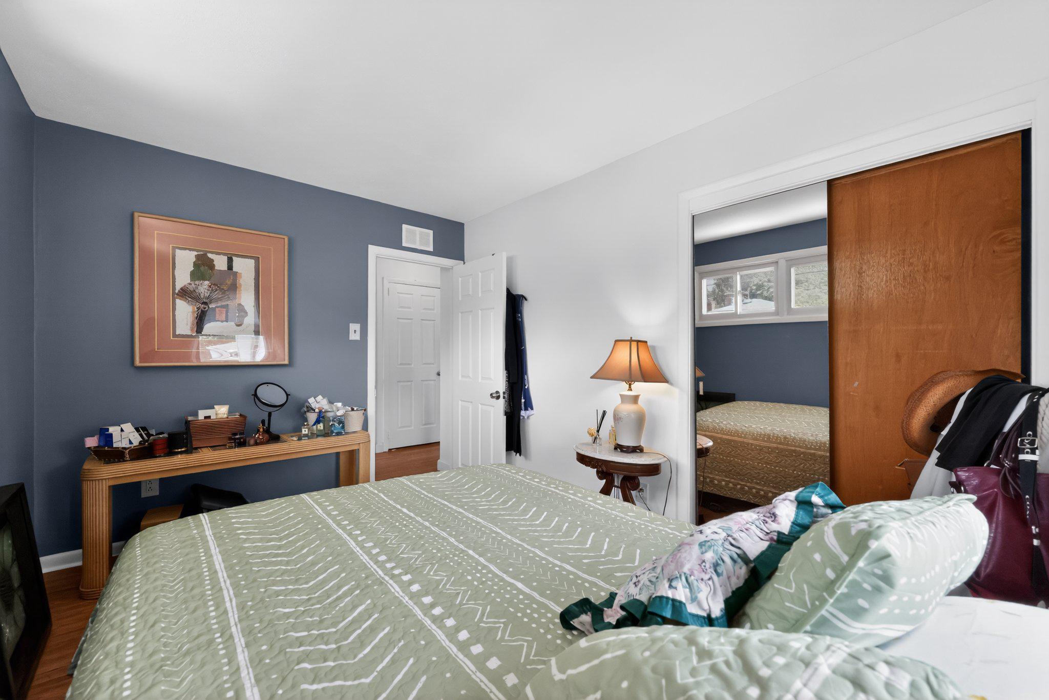 1121 Wynnbrook Road Secane, PA 19018 - Photo 25 of 36 Cozy 3rd bedroom with calming hues.