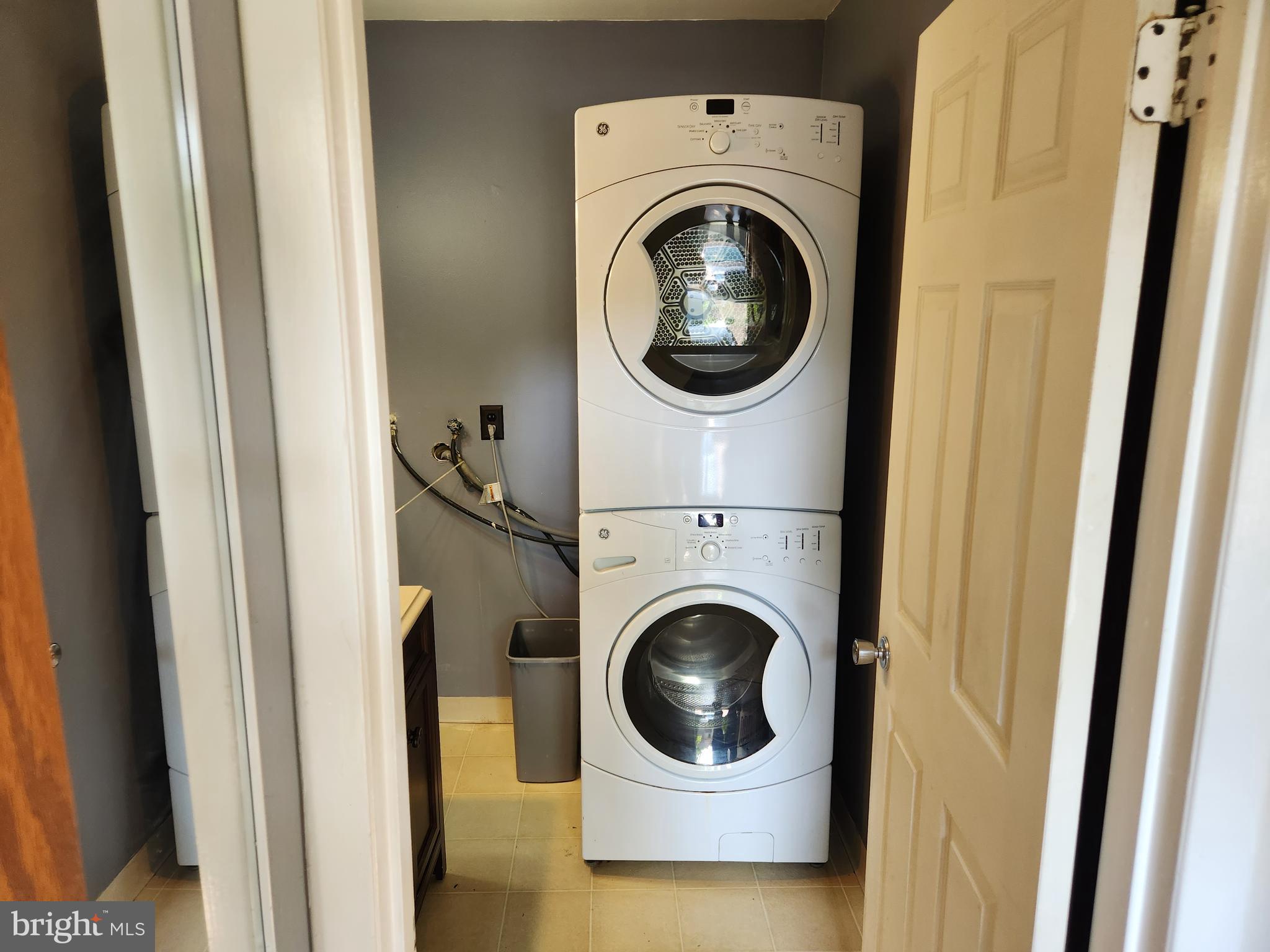 5403 Crossrail Drive Burke, VA 22015 - Photo 10 of 23 View