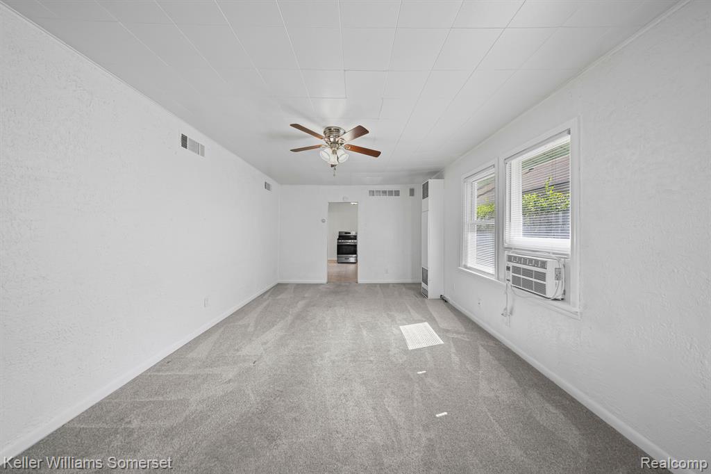 842 East 10 Mile Road Ferndale, MI 48220 - Photo 5 of 31