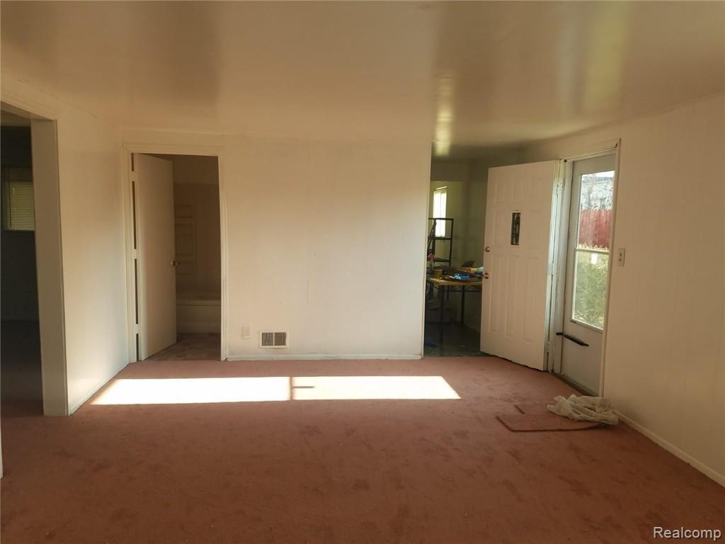 4843 East 9 Mile Road, Unit 2 Warren, MI 48091 - Photo 7 of 9