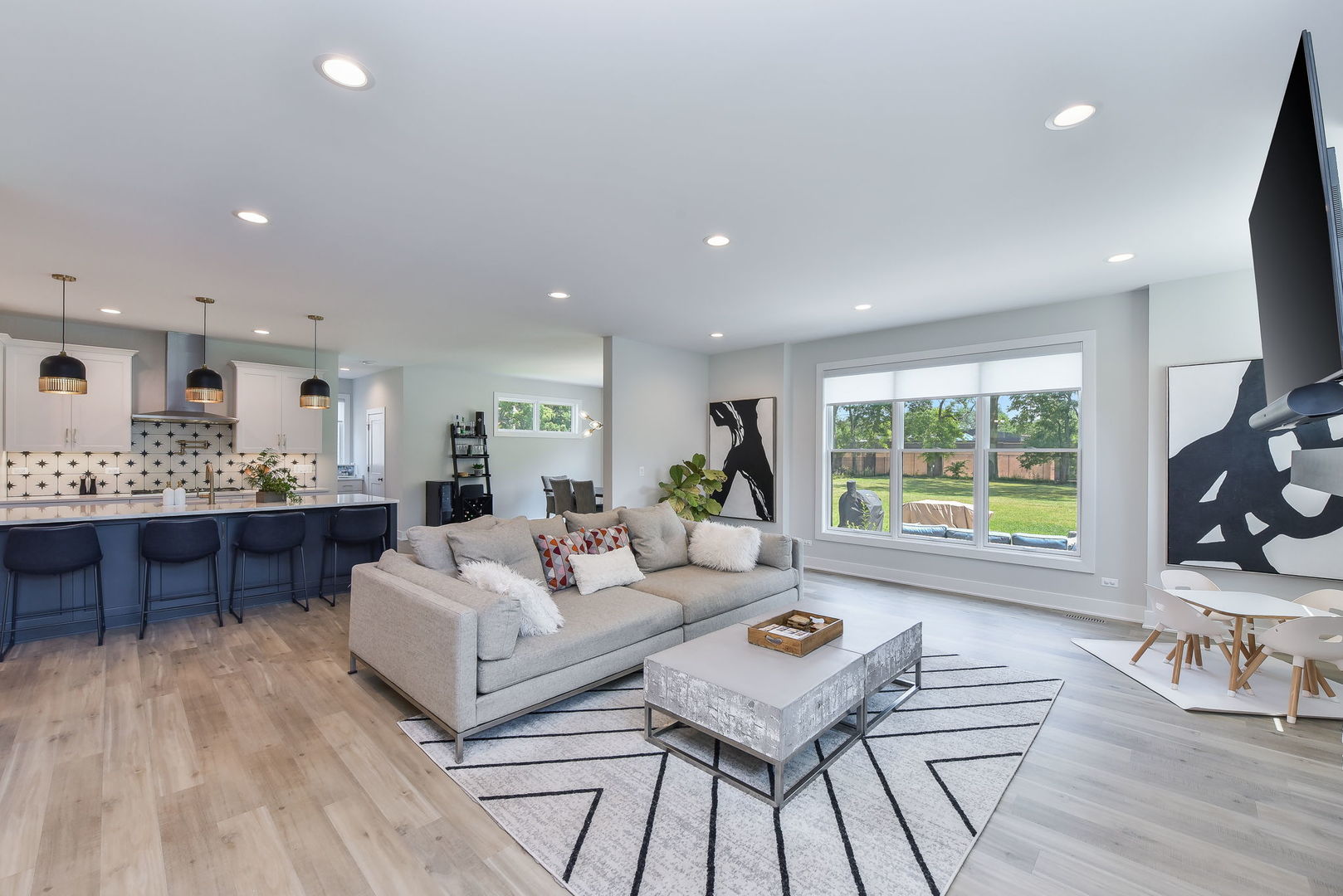 N337 Herrick Drive Wheaton, IL 60187 - Photo 16 of 37 a living room with furniture and a large window