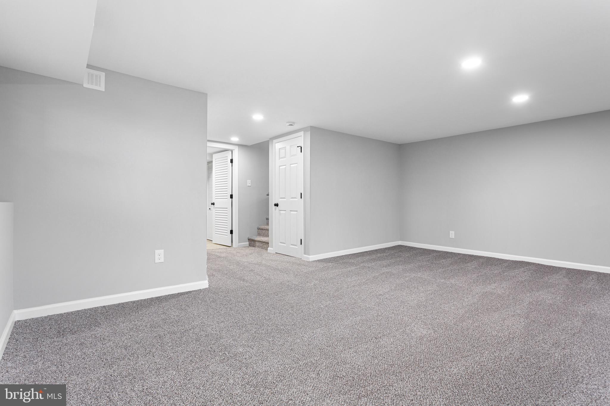 205 Cardinal Drive Bellmawr, NJ 08031 - Photo 19 of 32 Family Room