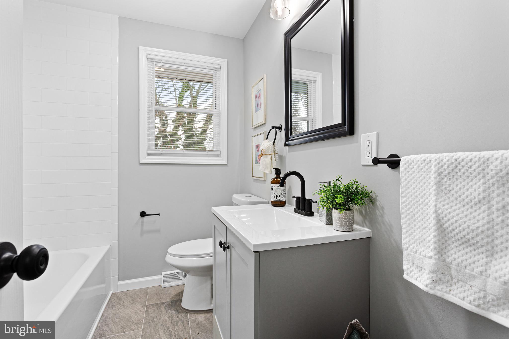 205 Cardinal Drive Bellmawr, NJ 08031 - Photo 23 of 32 Upper Main Bath