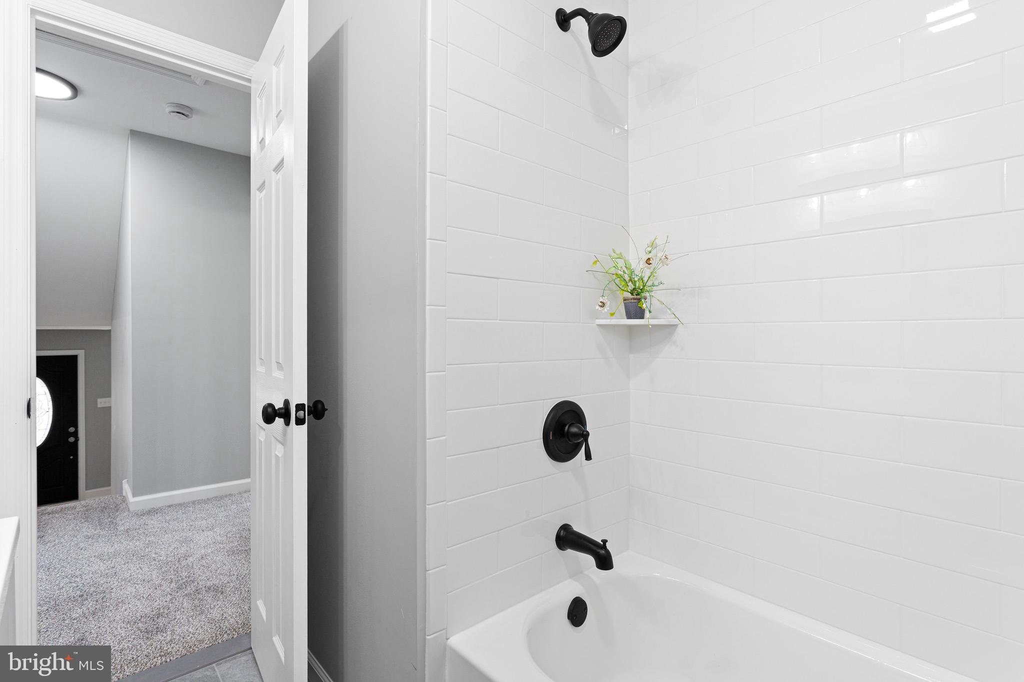 205 Cardinal Drive Bellmawr, NJ 08031 - Photo 24 of 32 Upper Main Bath