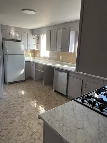 $2,800 | 21 Carney Street, Unit 2, Medford, MA 02155