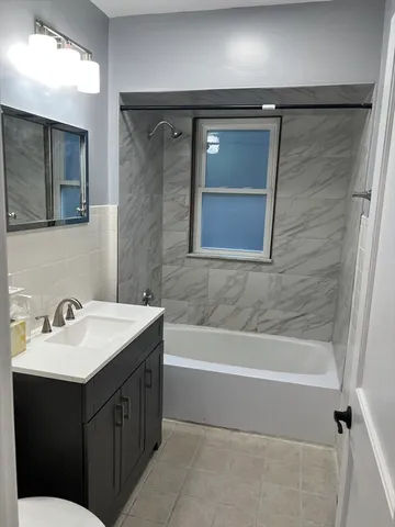 $2,800 | 21 Carney Street, Unit 2, Medford, MA 02155