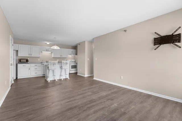 $175,000 | 2056 11th Avenue Southeast, Unit B, Rochester, MN 55904