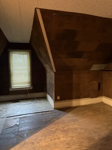 $125,000 | 7006 South East End Avenue, Chicago, IL 60649