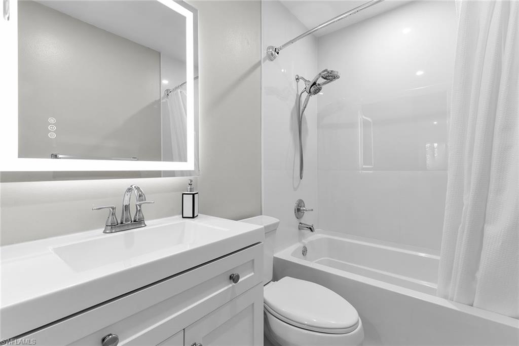 5245 Treetops Drive Naples, FL 34113 - Photo 11 of 18