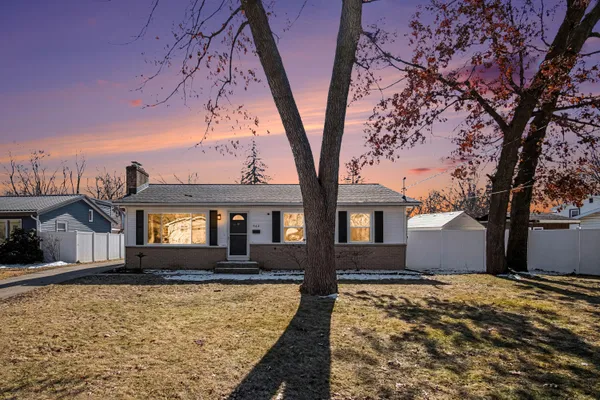 $289,900 | 962 42nd Street Southwest, Wyoming, MI 49509