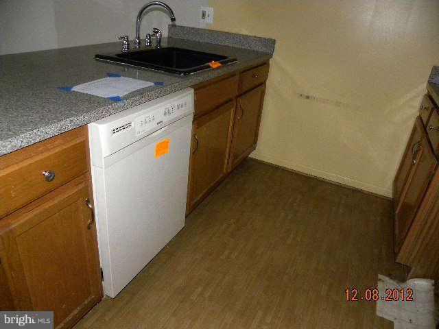3540 Powder Mill Road, Unit 3540 Beltsville, MD 20705 - Photo 6 of 23 Kitchen