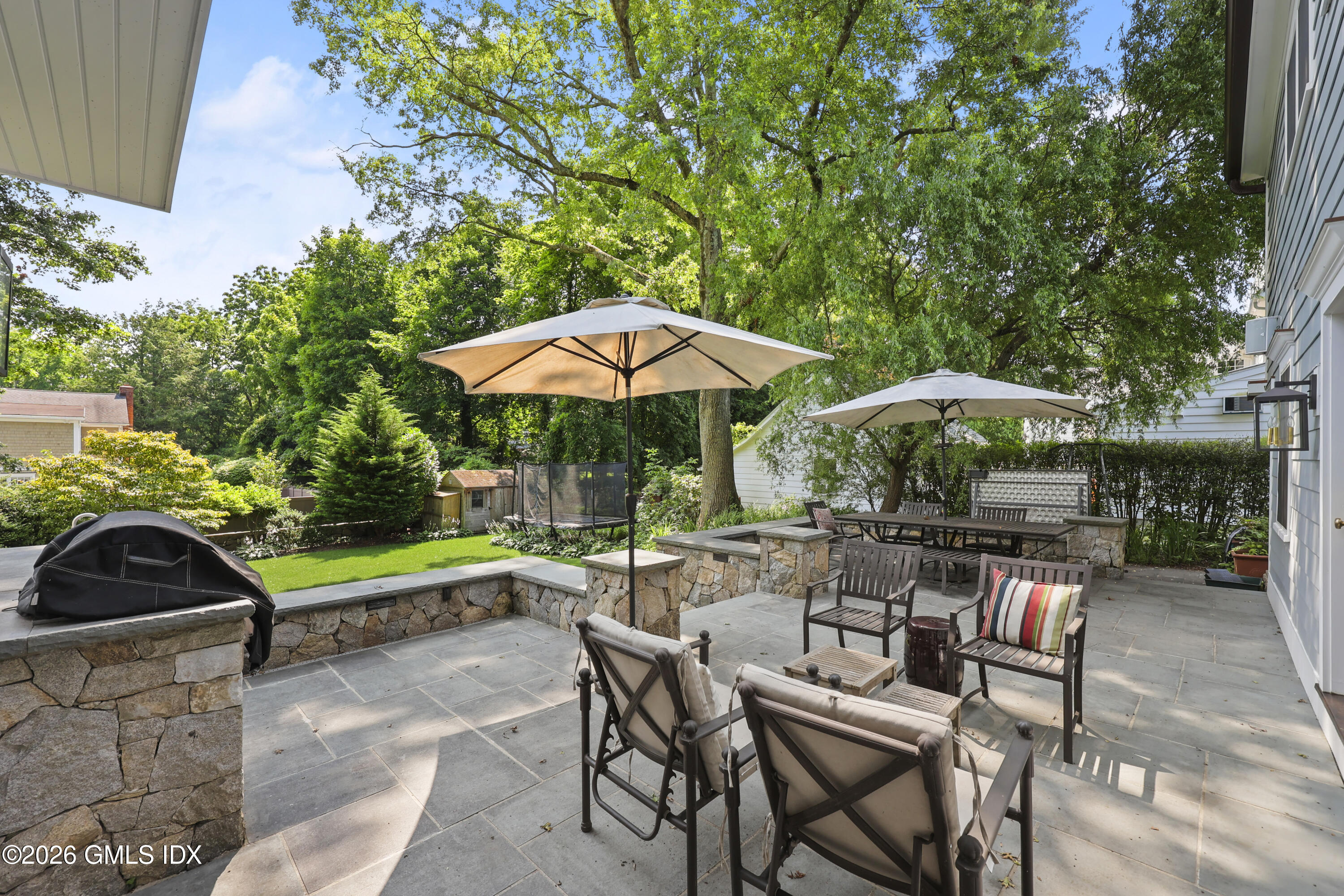 21 Spring Street Riverside, CT 06878 - Photo 12 of 27 21 Spring St Riverside CT-print-030-002-